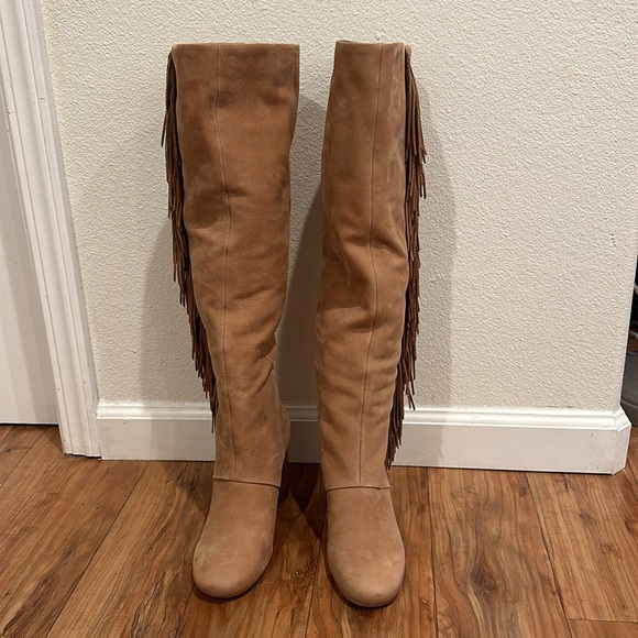 NWOT Beautiful suede fringe Sam Edelman boots! ✨ - Picture 4 of 6